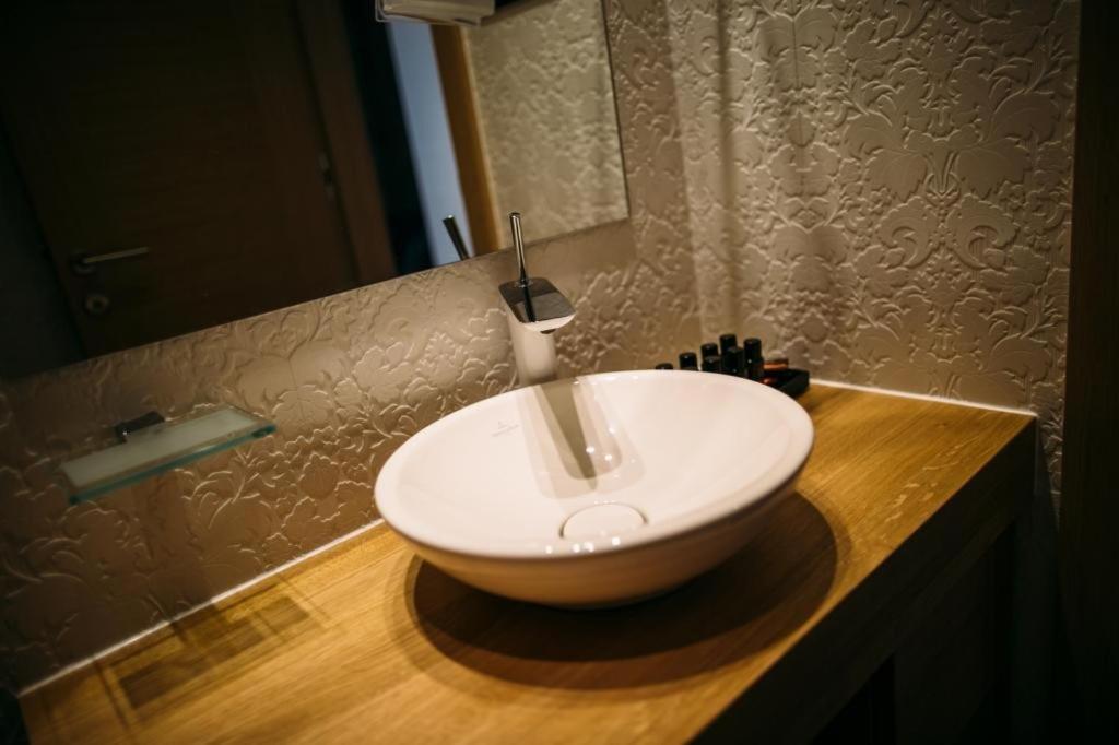 Rooms Lejletul สปลิท ภายนอก รูปภาพ